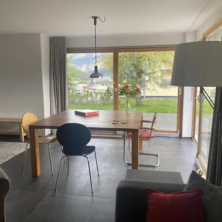 아파트 Tgesa Grischa By Interhome Lenz